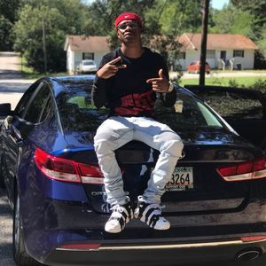 Meet your Posher, Dee