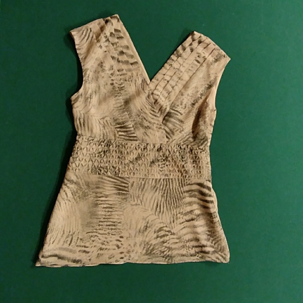 Banana Republic Sleeveless blouse