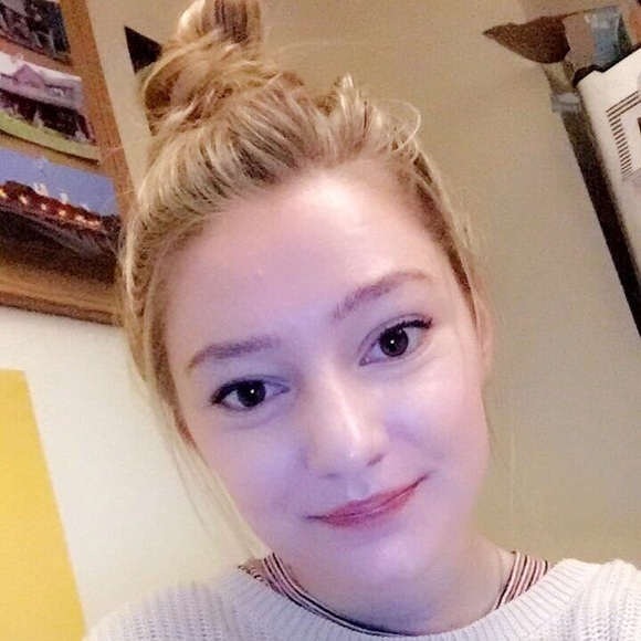 Meet your Posher, Elise - Picture 1 of 1