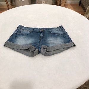 Papaya denim shorts white washed
