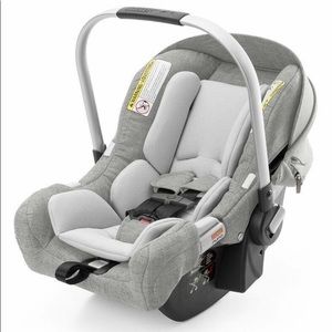 Nuna pipa car seat