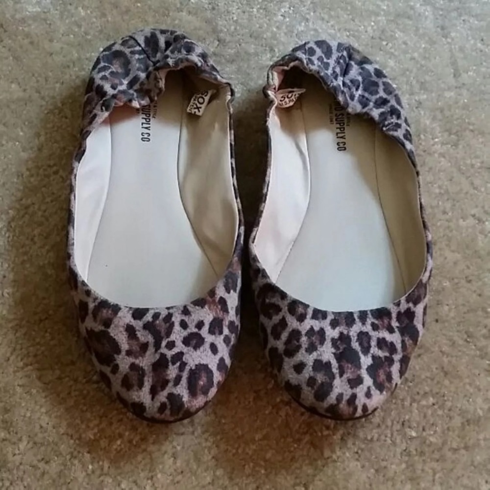 Leopard flats