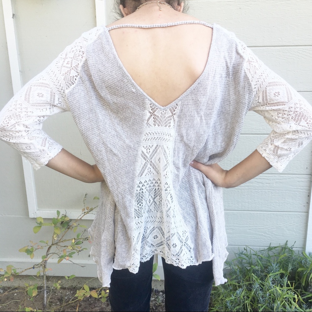 Hollister Beige/Lace 3/4 Length Sleeve Sweater
