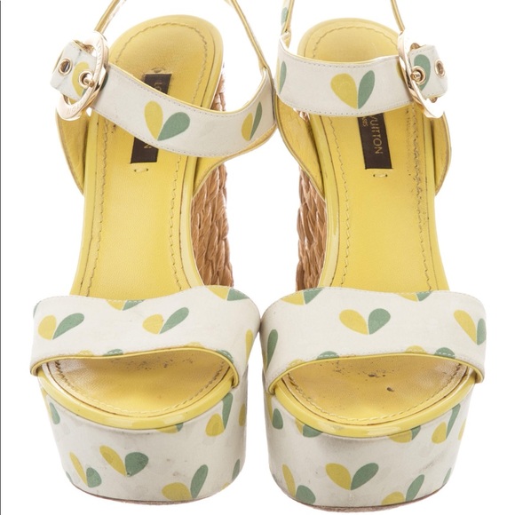 LOUIS VUITTON wedges. - Picture 7 of 8