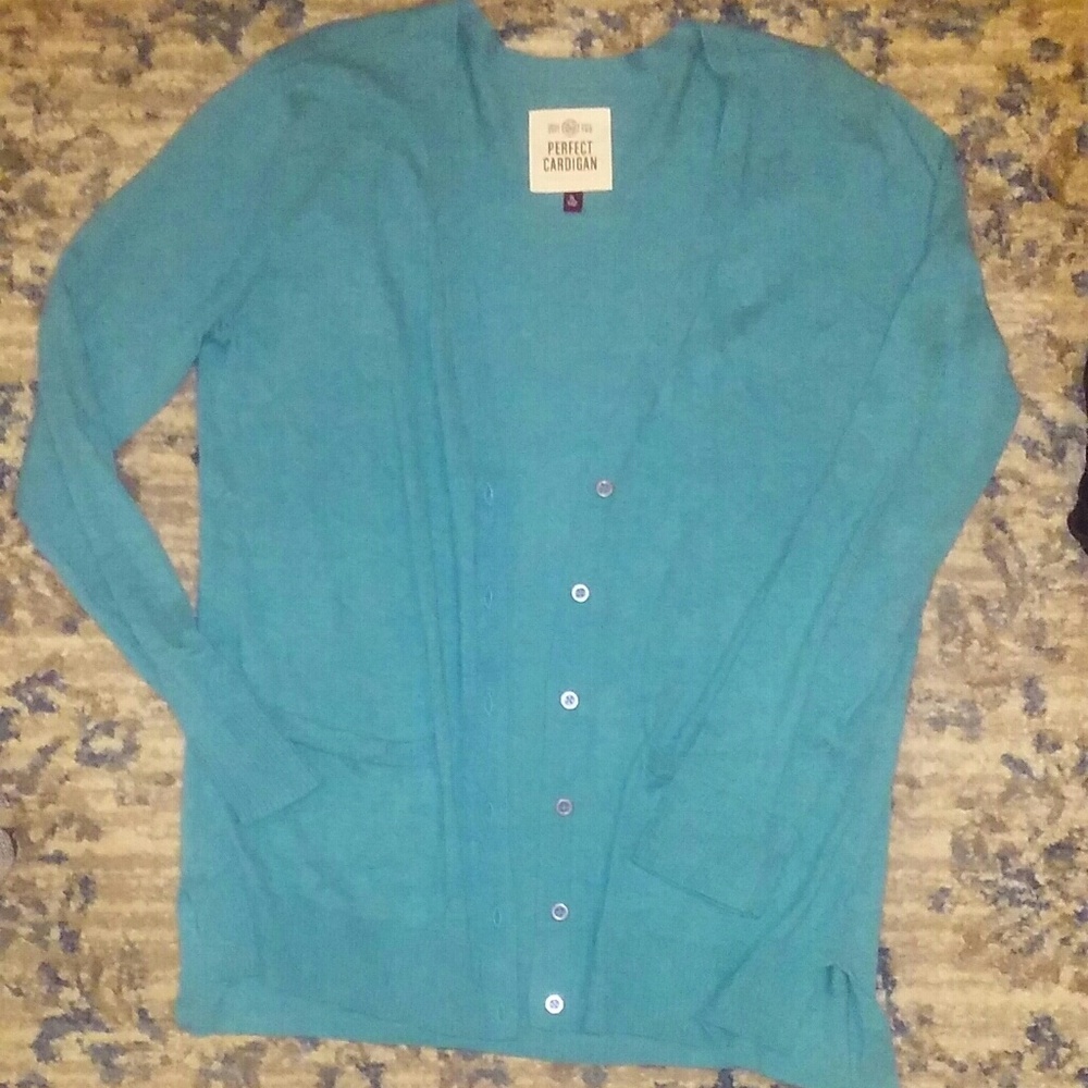 Sold⭐Teal cardigan