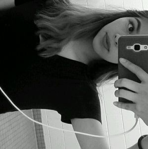 Meet your Posher, Jasmin