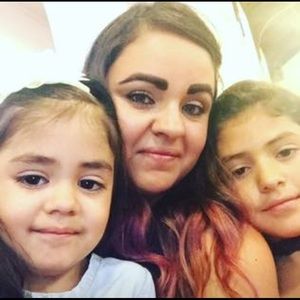 Meet your Posher, Yesenia