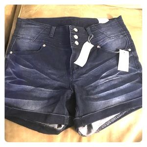 High wasted shorts