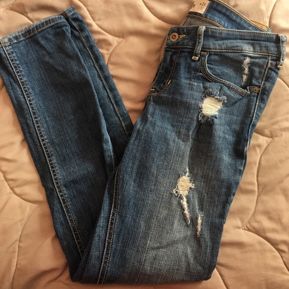 Hollister Medium Wash Low Rise Jeans