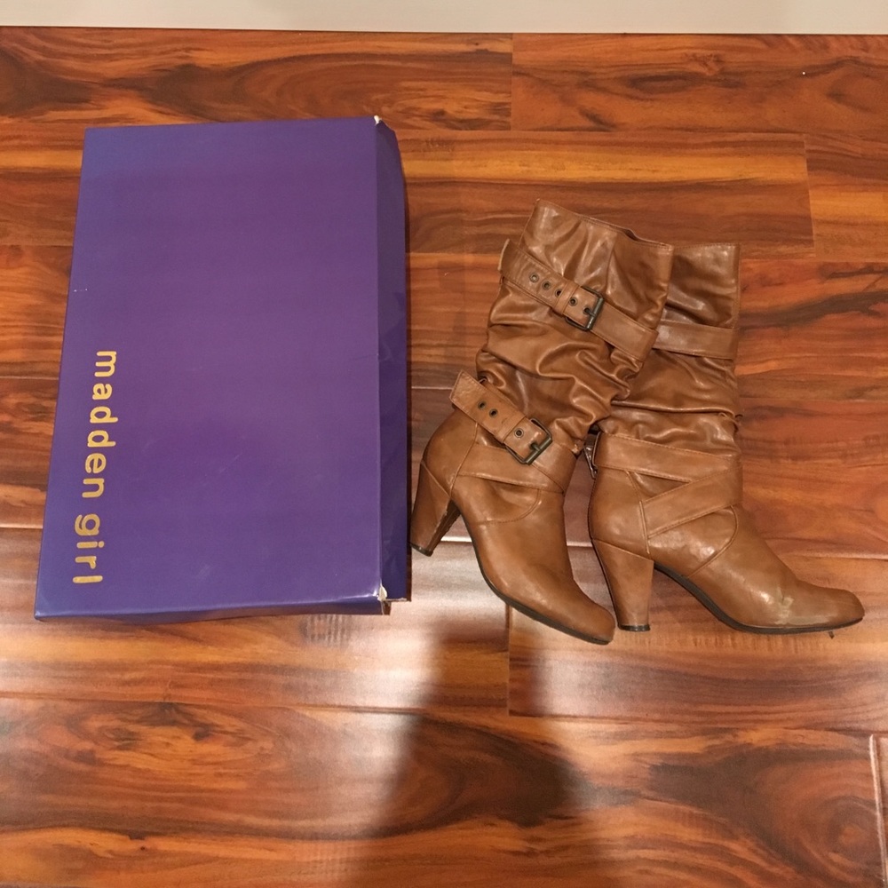 Madden Girl, Style: Punkk, Color: Tan Paris, Sz 6