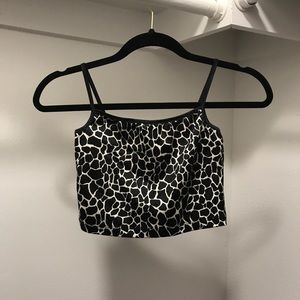 Tortoise shell print black/white crop top