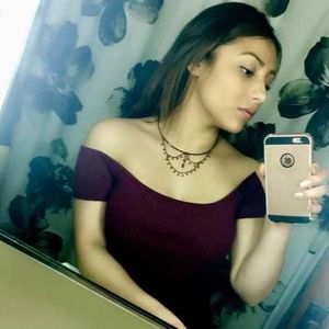 Meet your Posher, Perla