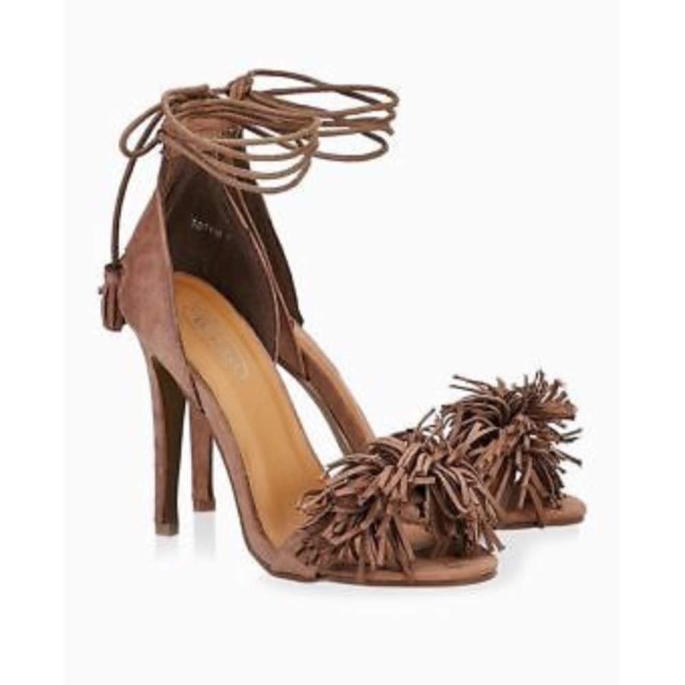 NO DOUBT Ankle Lace Up with Tassel Sandals