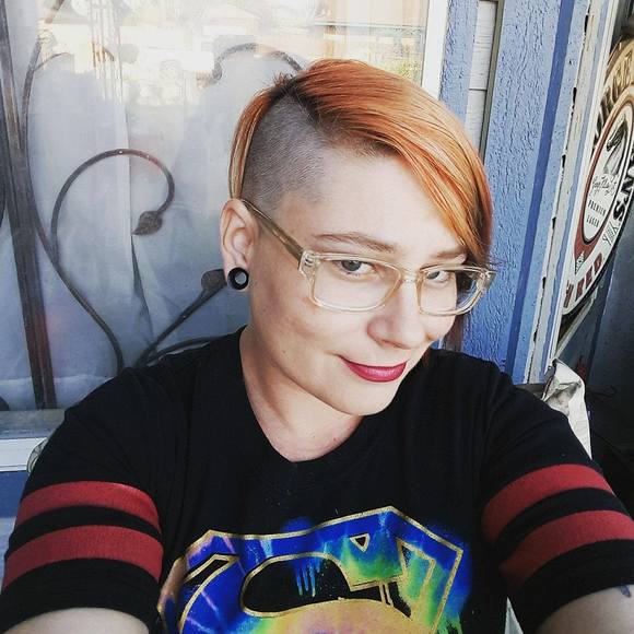 Meet your Posher, Ashlee - Picture 1 of 1