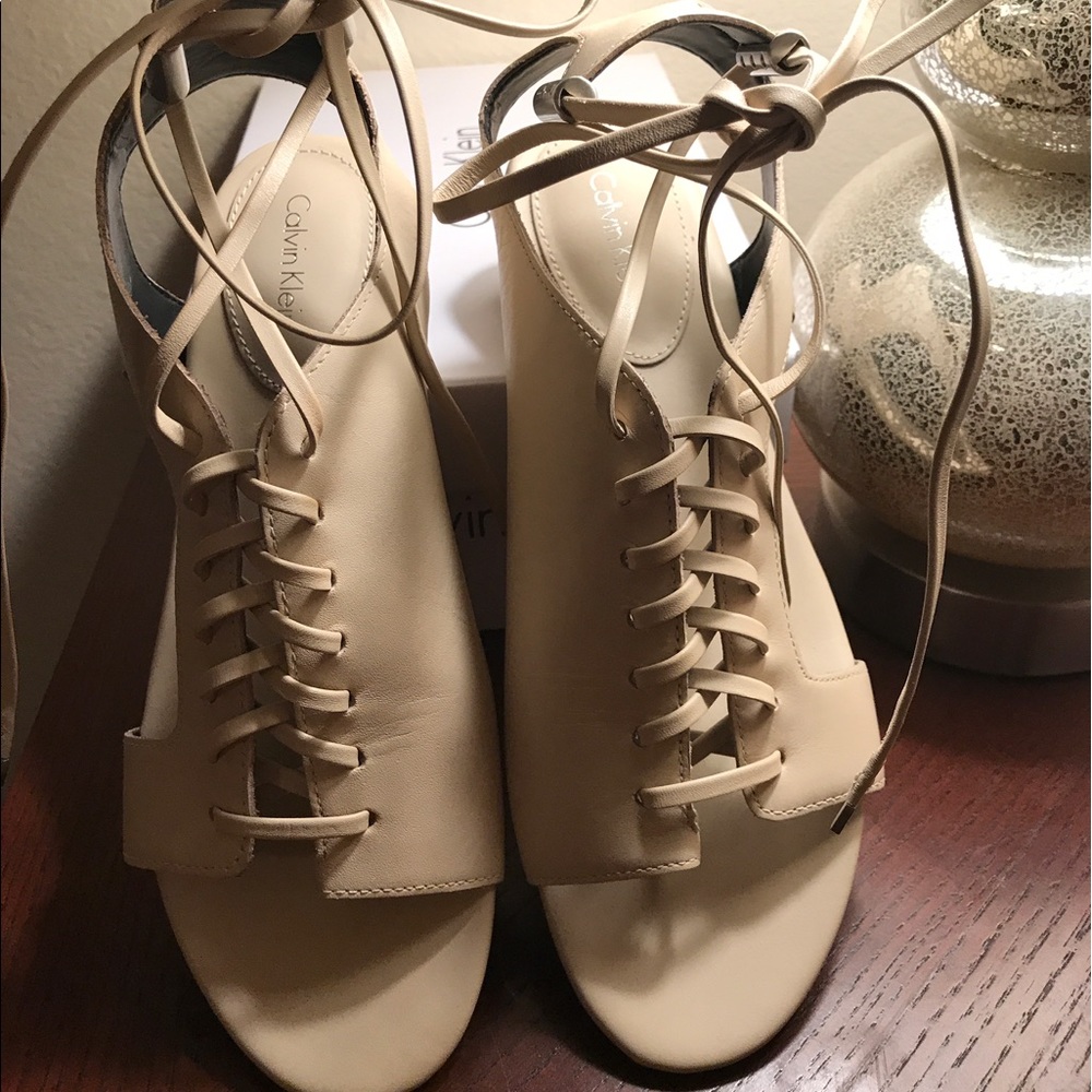 Pristine CALVIN KLEIN sandals