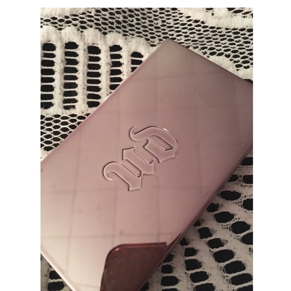 🛑SOLD ON MERCARI🛑Urban Decay Naked Powder