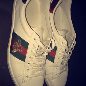 Gucci ace embroidered shoes