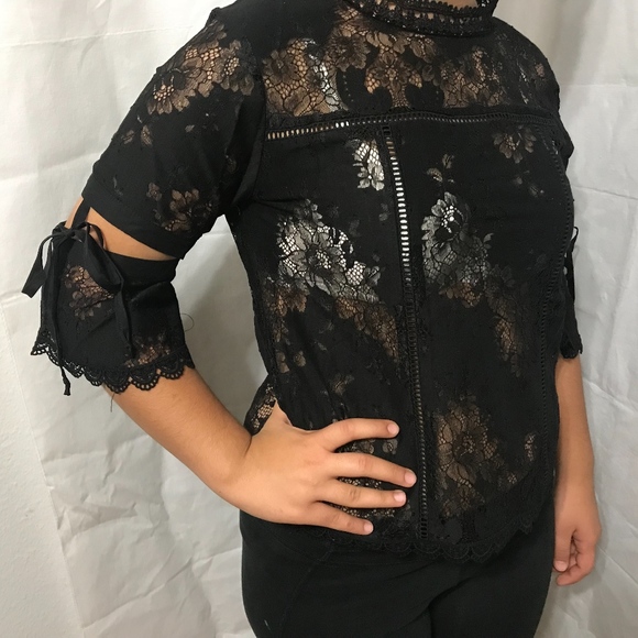 Roly Poly Black Lace Blouse - Picture 2 of 5