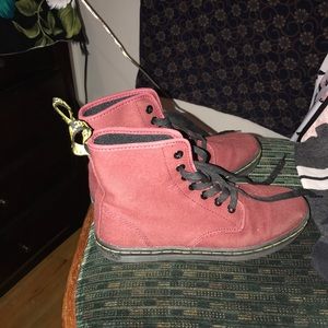 Dr. Martens shoreditch boot high top shoes