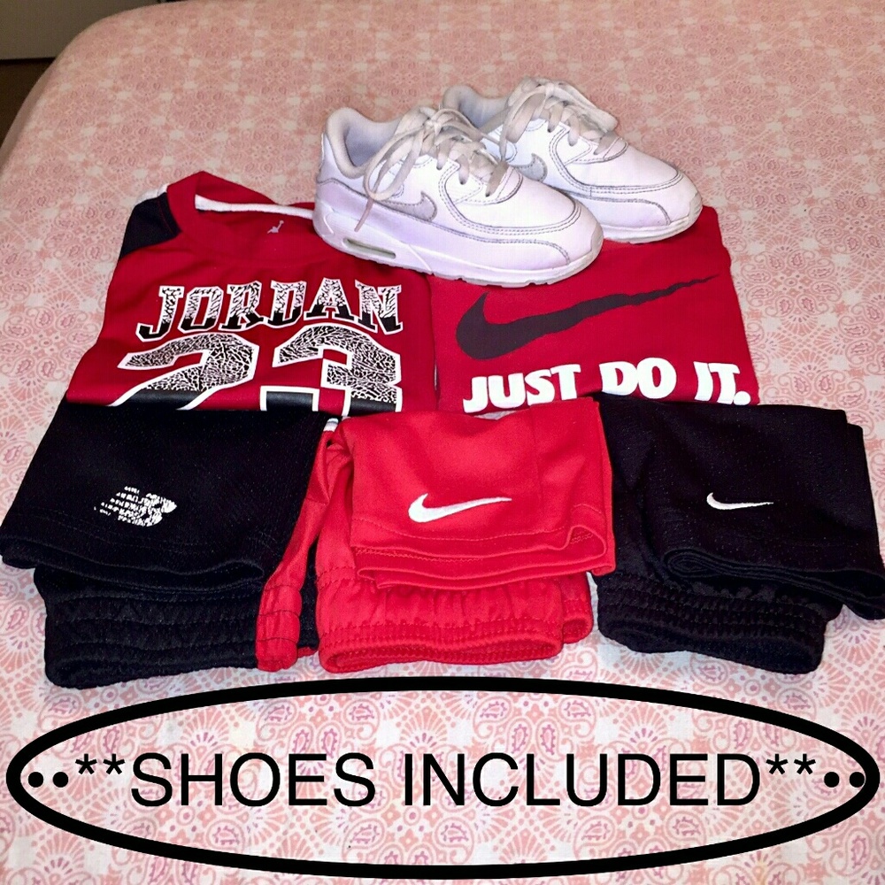 •Nike Bundle•Air Max 10c+Clothes 4T