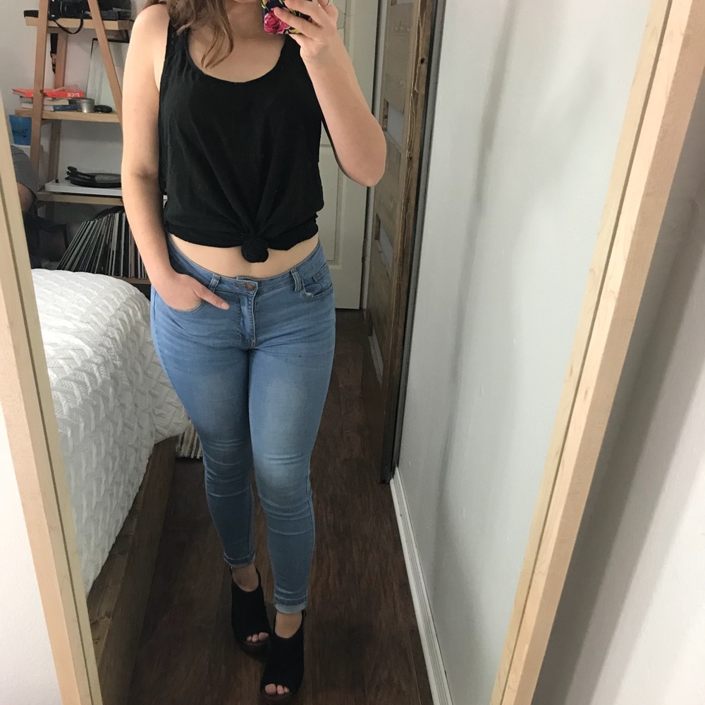SOLD✔️VS black lace tank