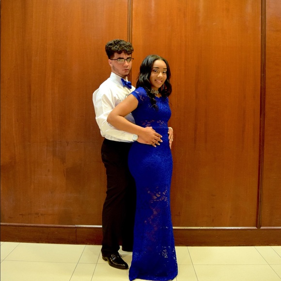 Dress - Picture 5 of 5