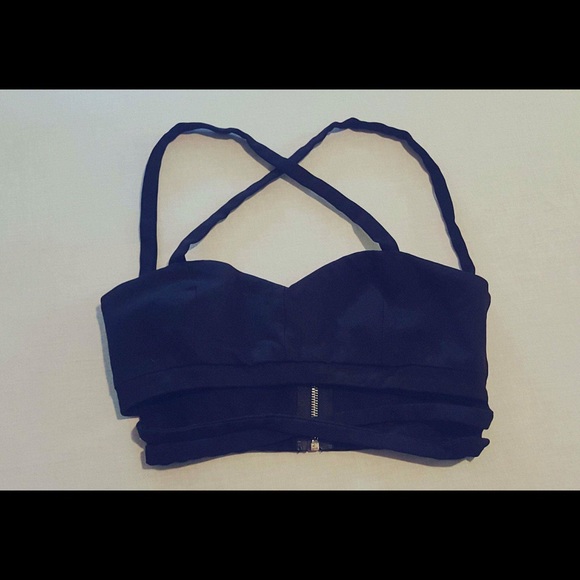 Signature 8 Black Crop Top W/ Crisscross - Picture 1 of 4