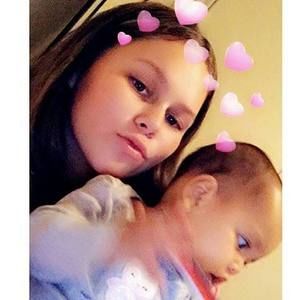 Meet your Posher, Avela