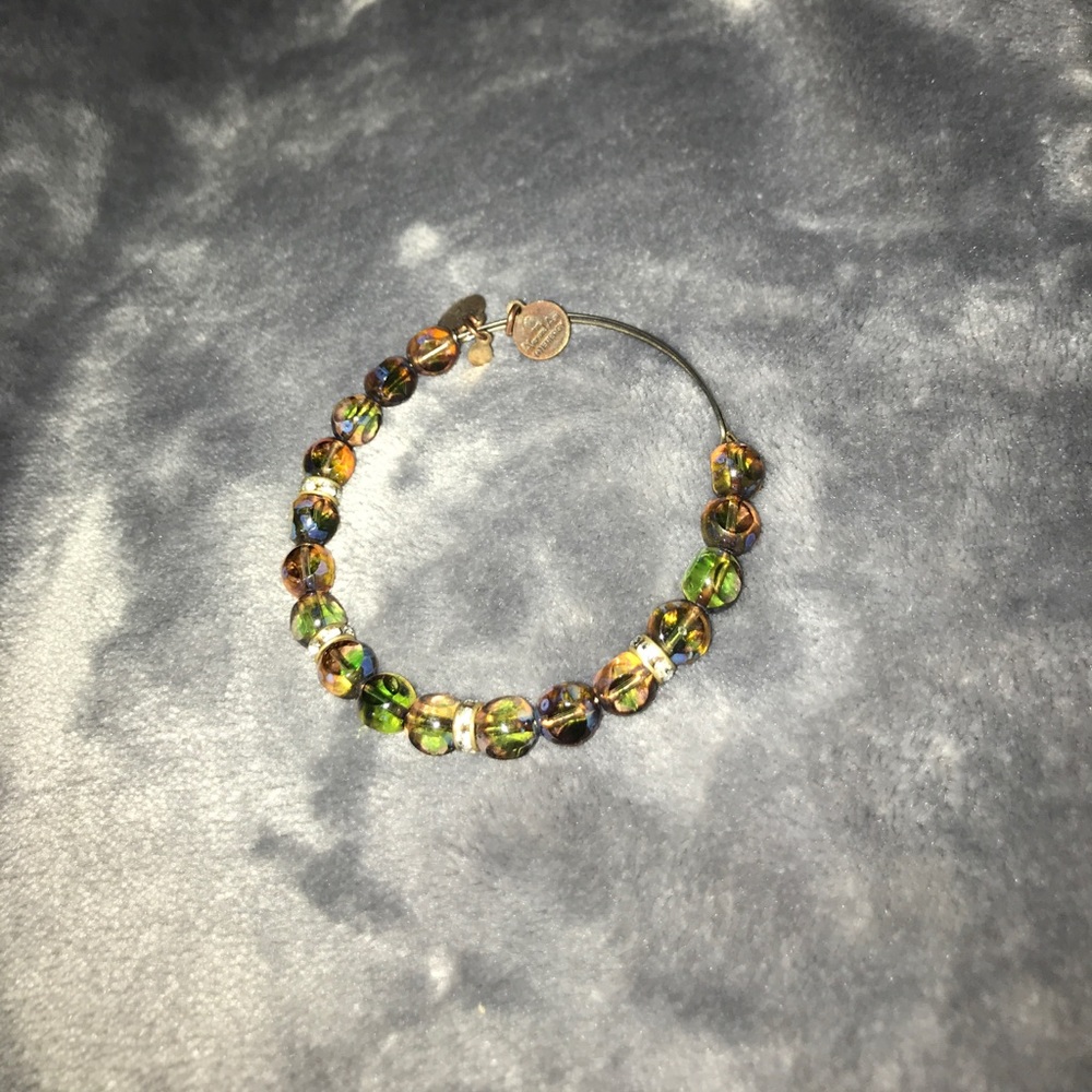 ⚠️MUST GO⚠️ Alex And Ani Beaded Bangle