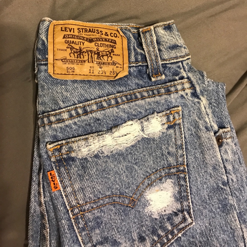 Levi's Ripped Denim Capris