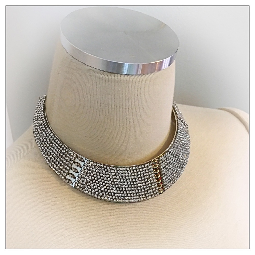 Light a room up like a Christmas tree🎅🏻🎄