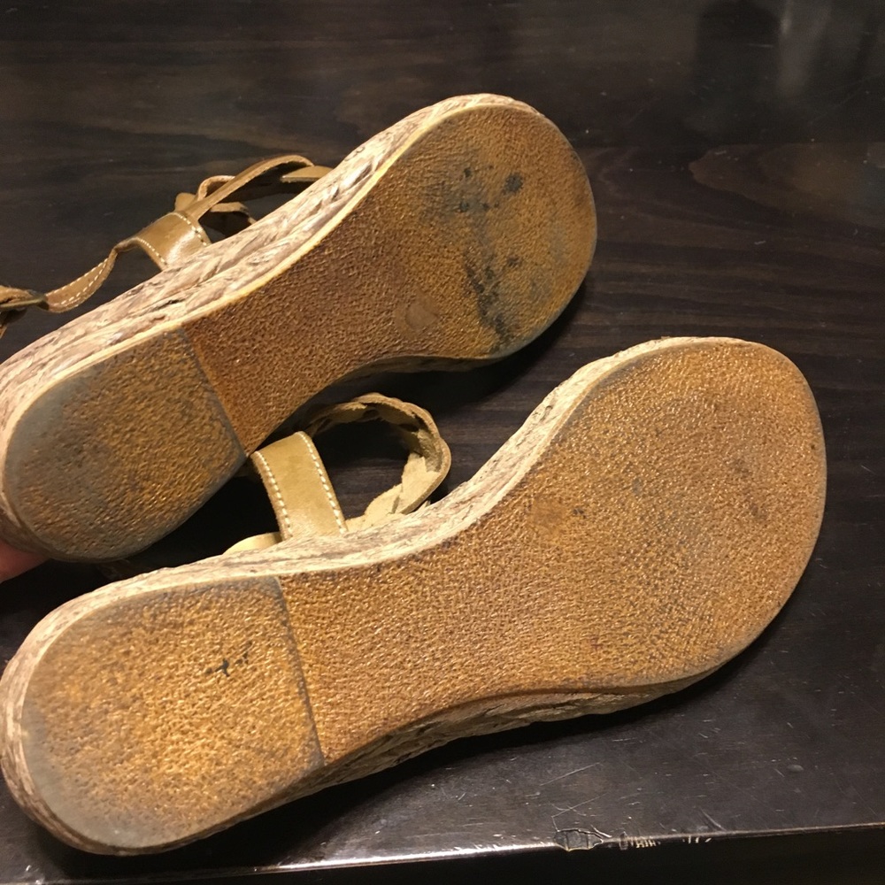 Sandals - Picture 3 of 3