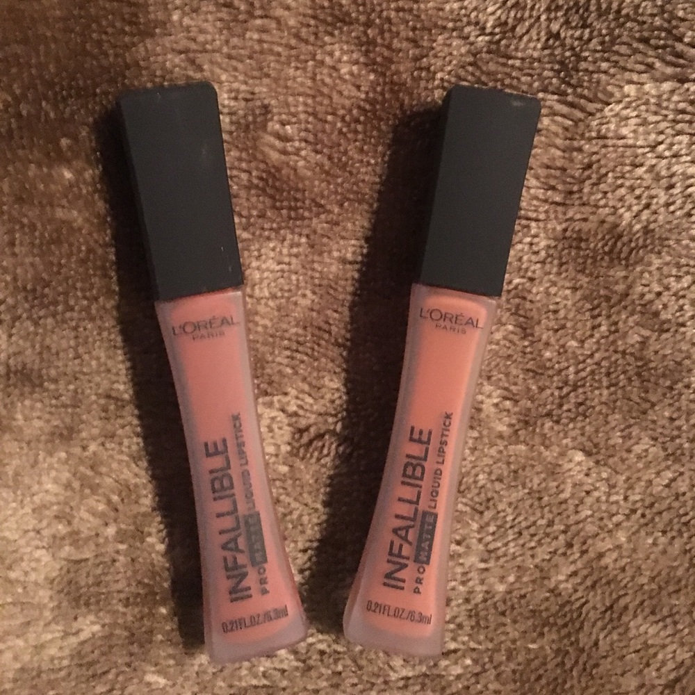 2 L'Oréal pro matte liquid lipsticks