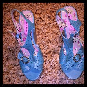 Betsey Johnson blue wedges