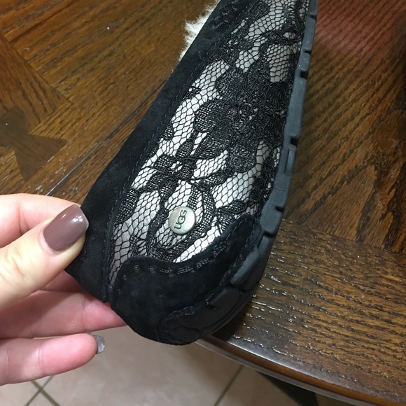 Ugg moccasins. Very unique. - Picture 4 of 4