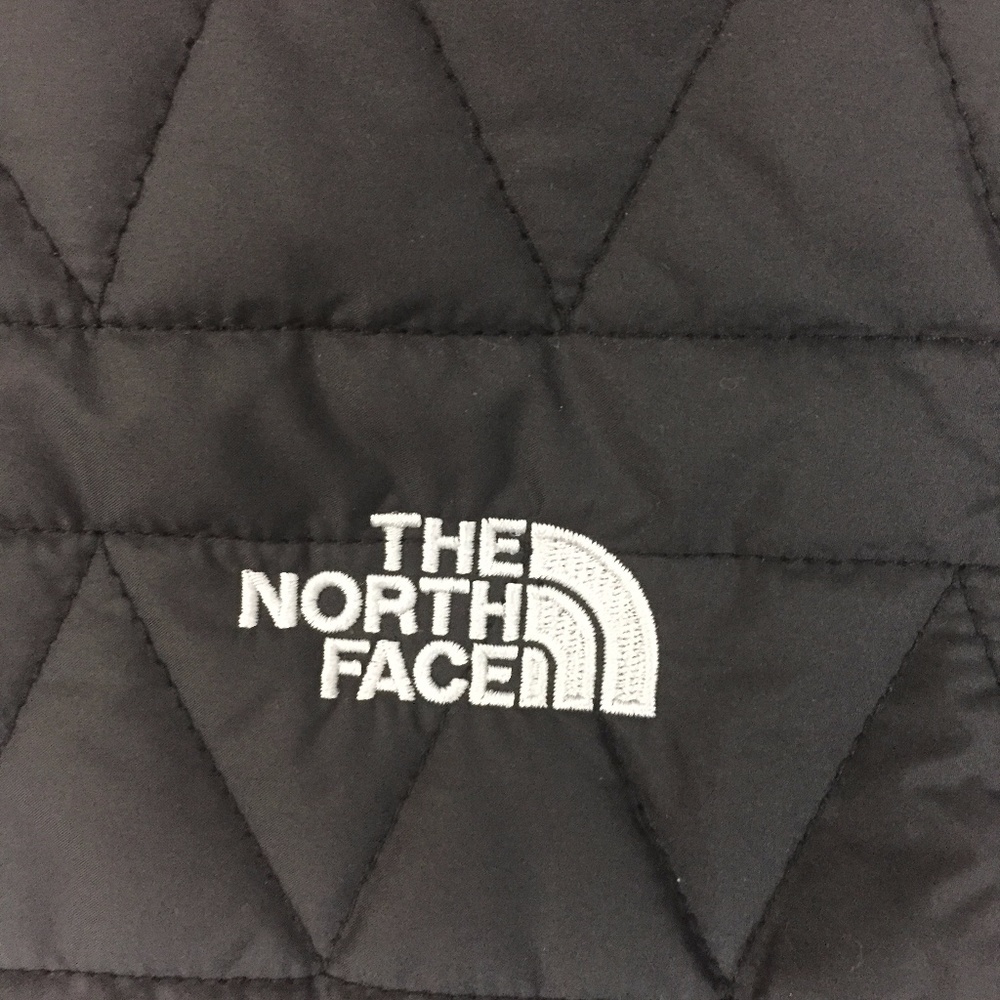 Sold  North Face Quilted Down Zip Puffer Vest - Picture 4 of 6