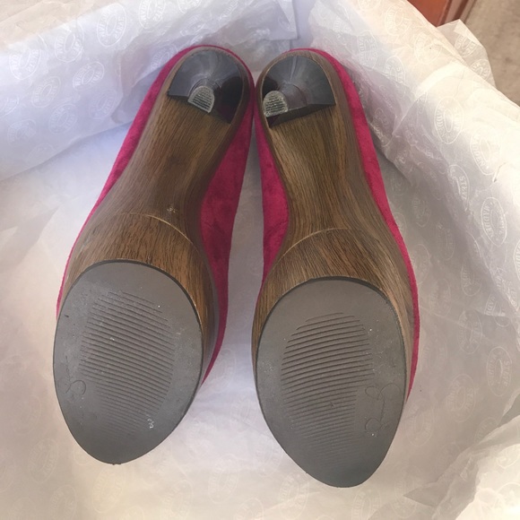 Jessica Simpson JS-Colie Platform Pump {cranberry} - Picture 6 of 6