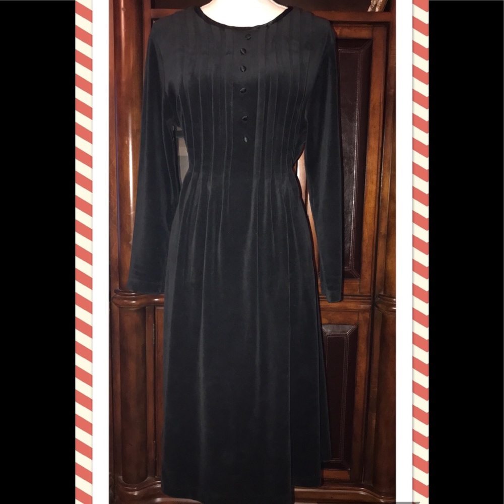 🛑🔱UNIQUE🛑Fashion Forward Dress🔱🛑