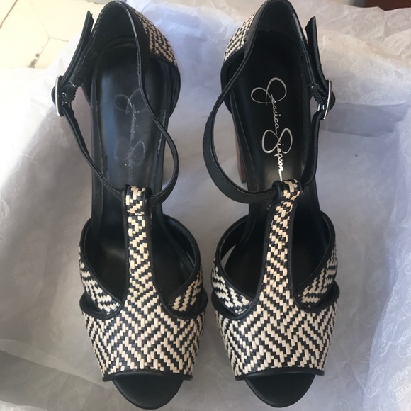 Jessica Simpson Deanah Platforms - Picture 5 of 5