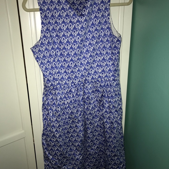 Scallop Style pattern Vineyard Vines Dress - Picture 3 of 5