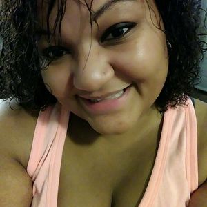 Meet your Posher, Damaris