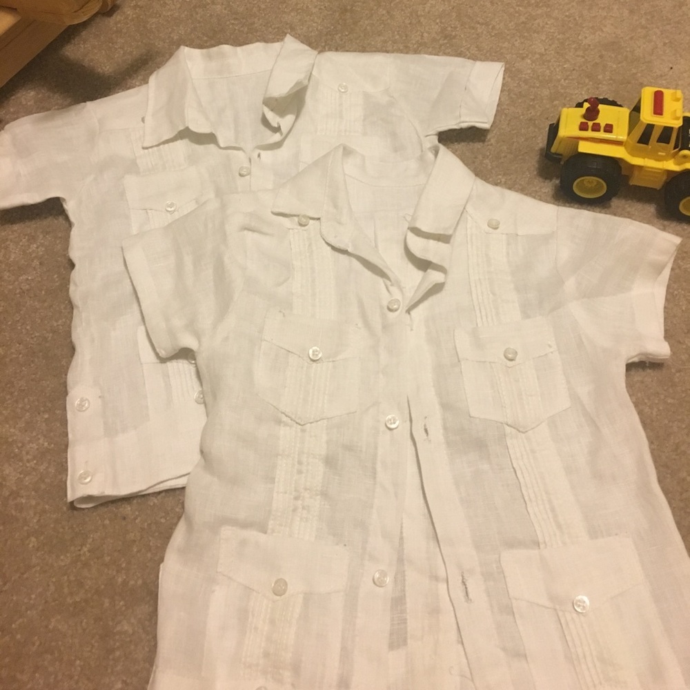 Pair of two linen guayaberas