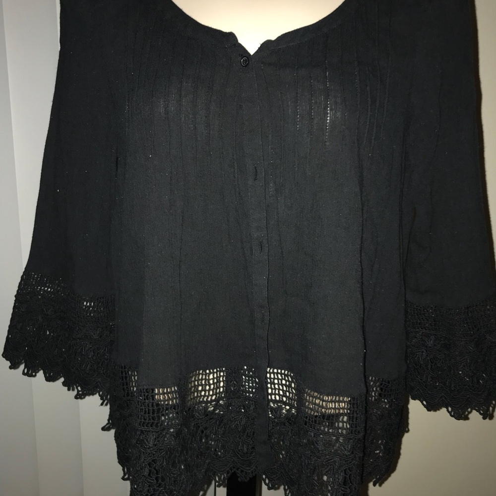 Used American Eagle Outfitters Black Blouse - Picture 2 of 8