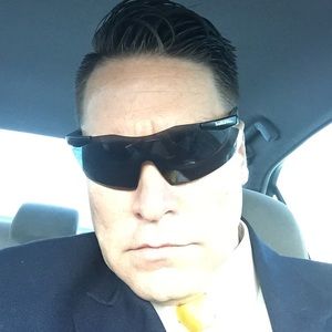 Meet your Posher, Josh