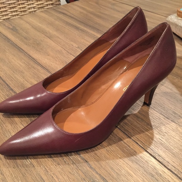 bandolino low heel pumps