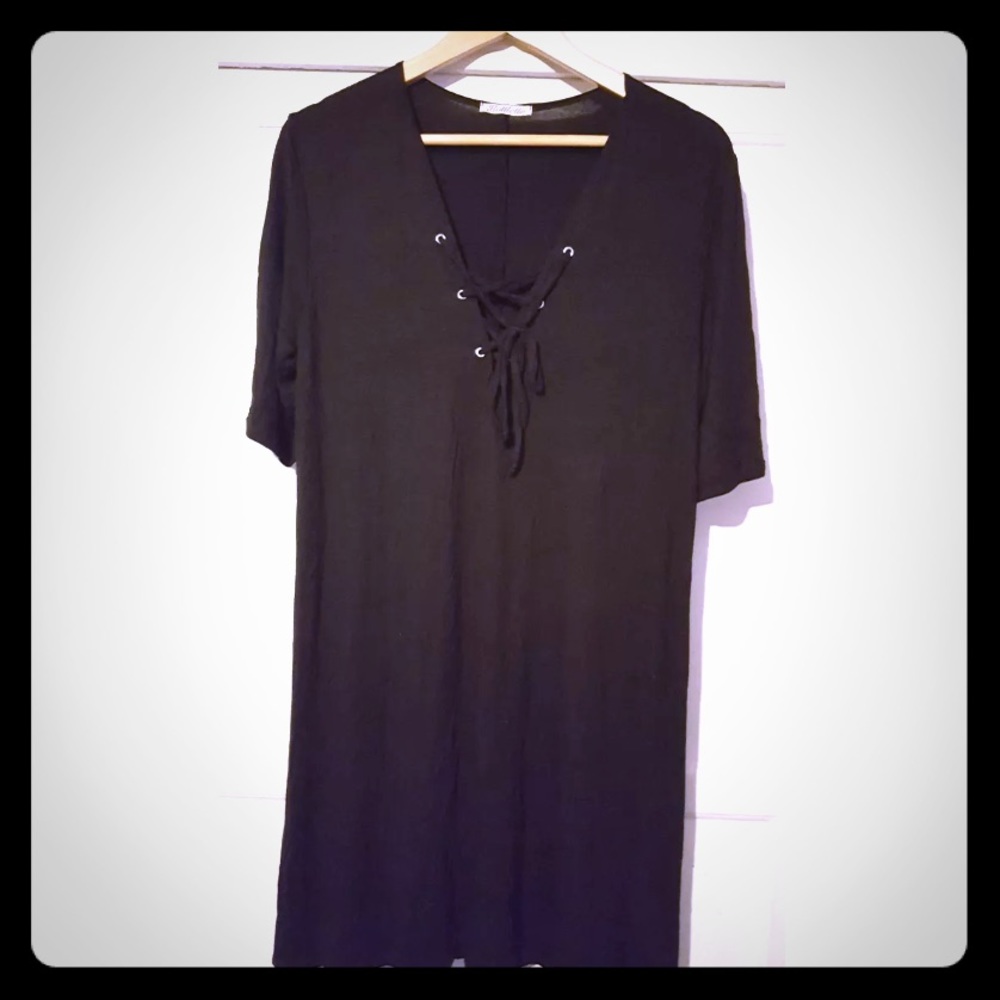 BOTTLETTE 1X LACE UP BLACK DRESS OR TUNIC