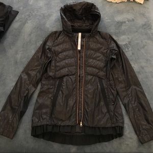 ‼️ ISO LULULEMON SPRINF FLING JACKET SIZE 8 OR 10