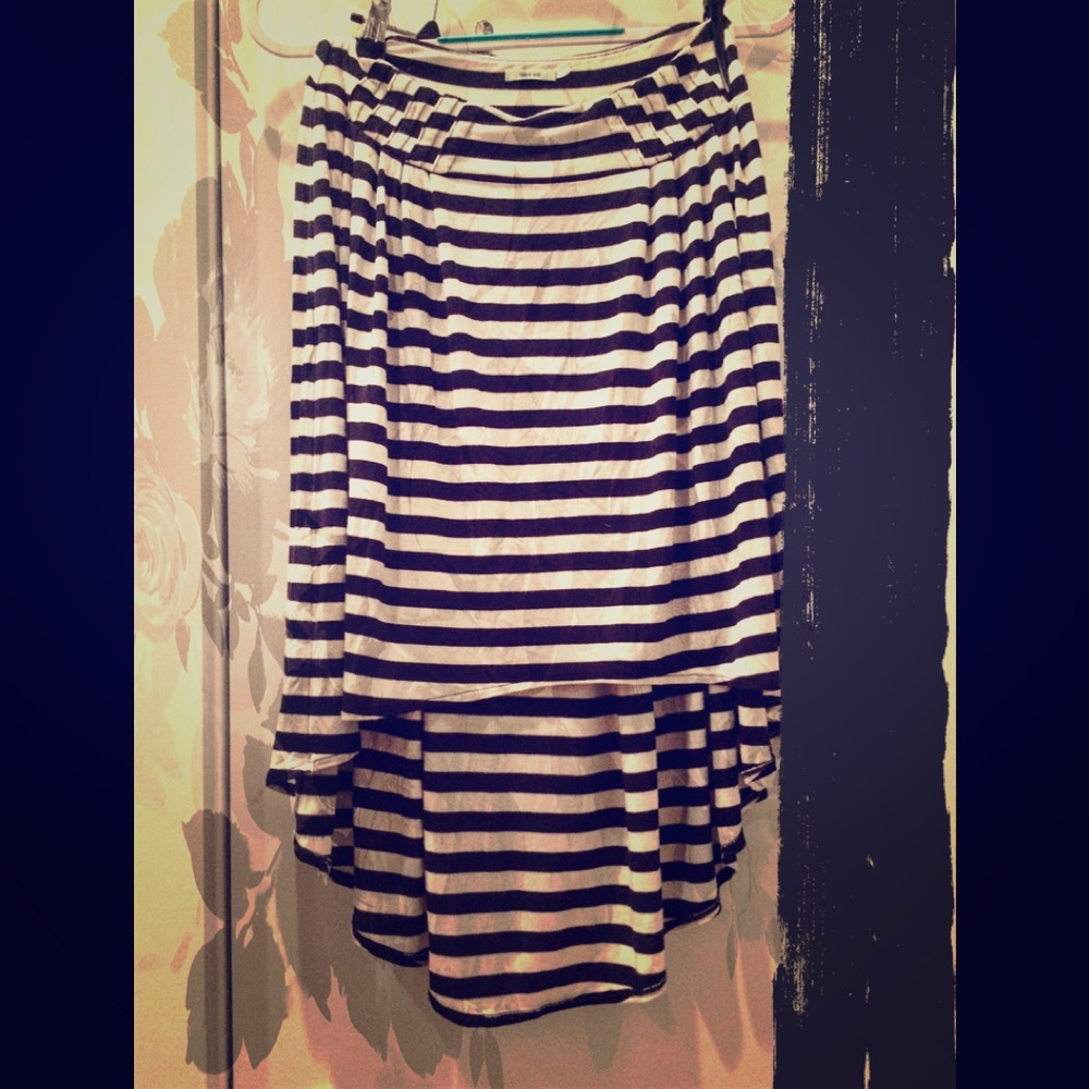 URBAN OUTFITTERS.kimchi blue. Striped Hi-Low Skirt