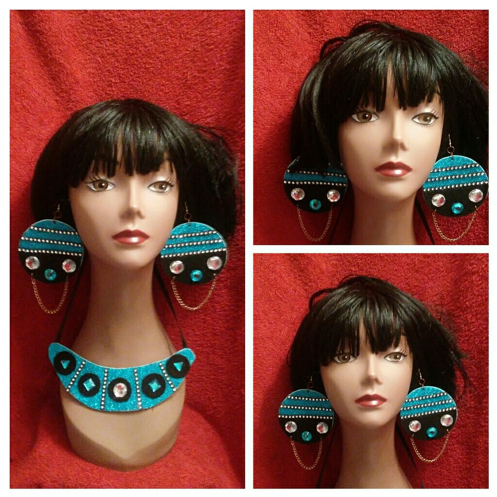 Jazzy blue girl jeweled set