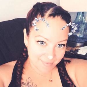 Meet your Posher, Jennie